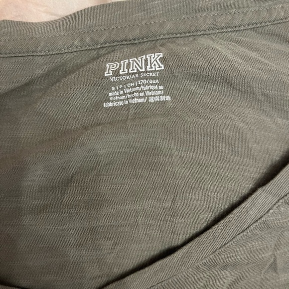Green Victoria secret t-shirt - Picture 3 of 4